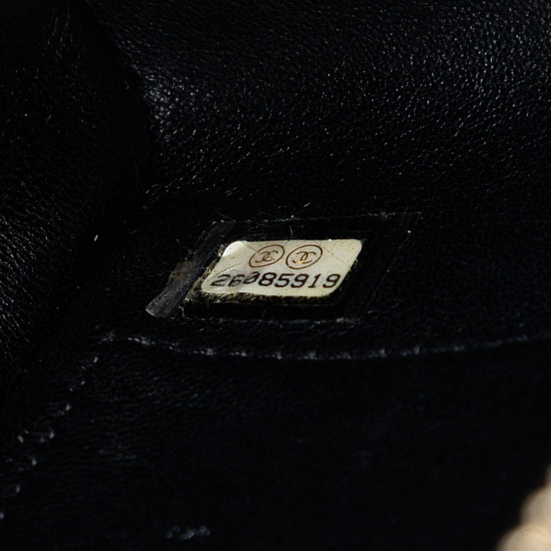 CC Chevron Calfskin Medal Flap - Image 6