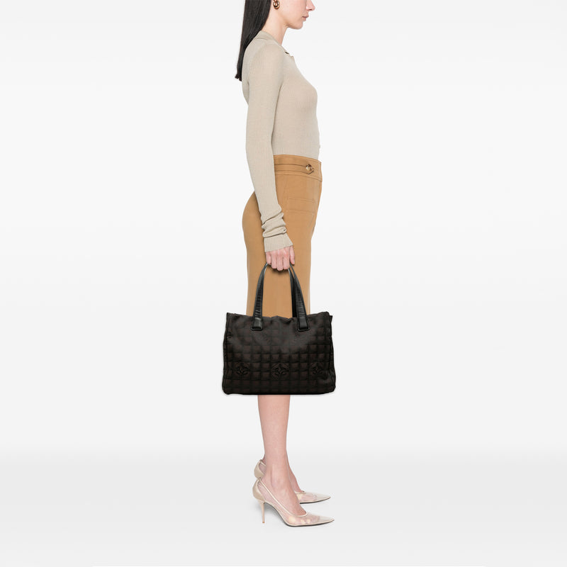 New Travel Line Nylon Tote - Image 6