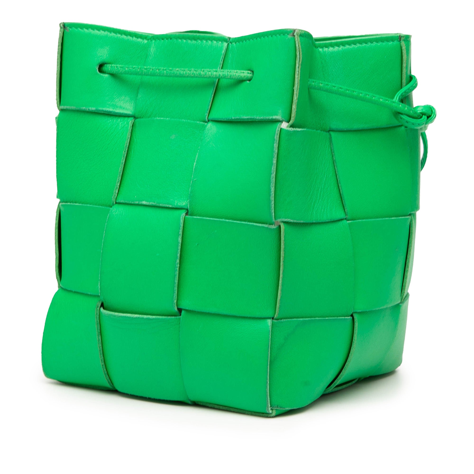 Small Nappa Maxi Intrecciato Cassette Bucket Bag - Image 2