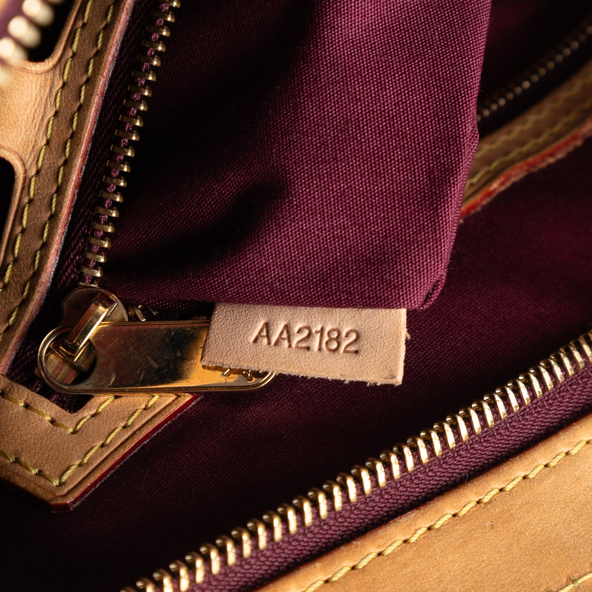 Monogram Vernis Brea MM - Image 6
