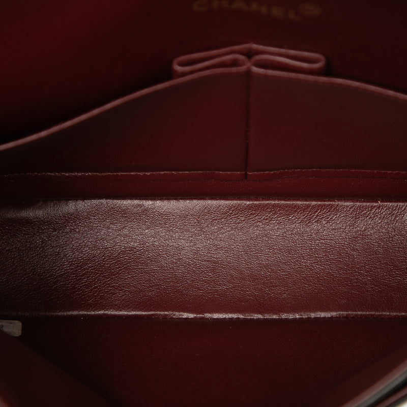 Medium Classic Lambskin Double Flap - Image 4