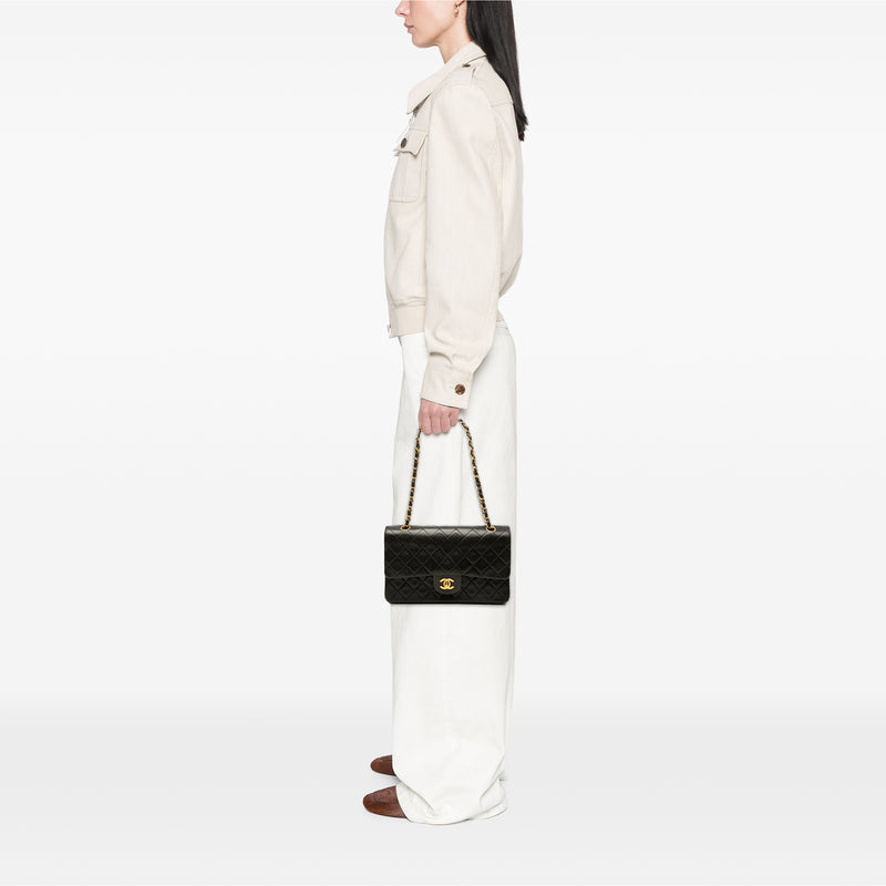 Medium Classic Lambskin Double Flap - Image 7