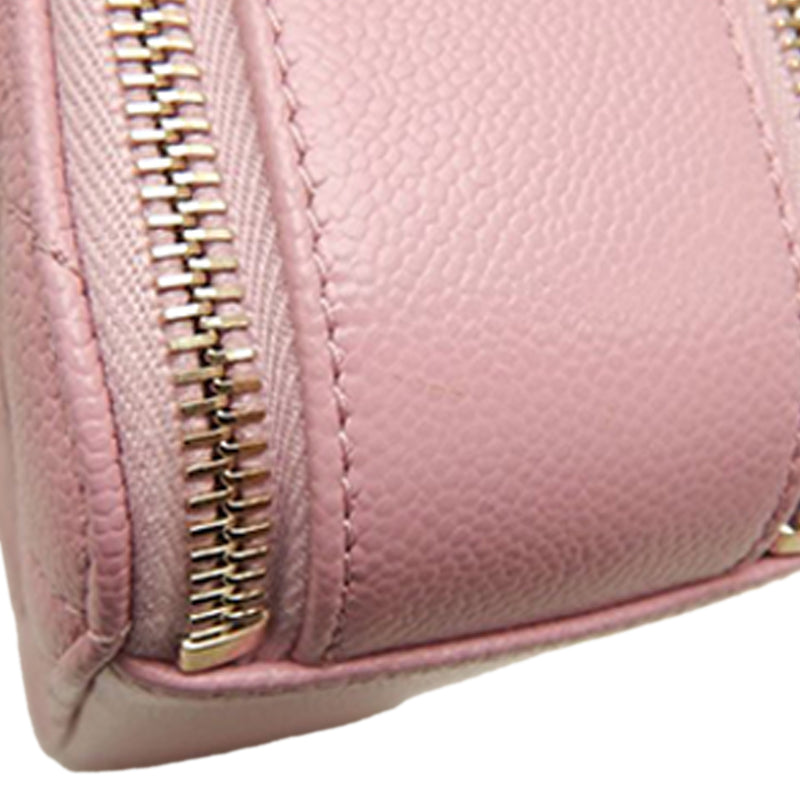 Small Quilted Caviar Pick Me Up Vanity Case - Image 11