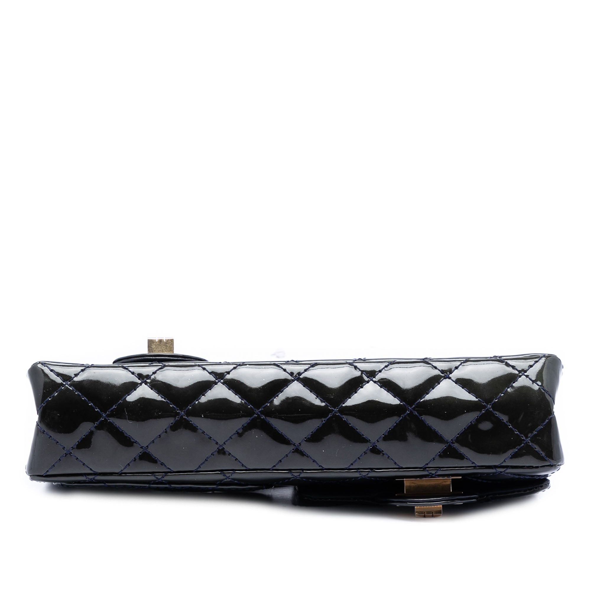 Quilted Patent Reissue 2.55 Reversible Chain Flap - Image 3