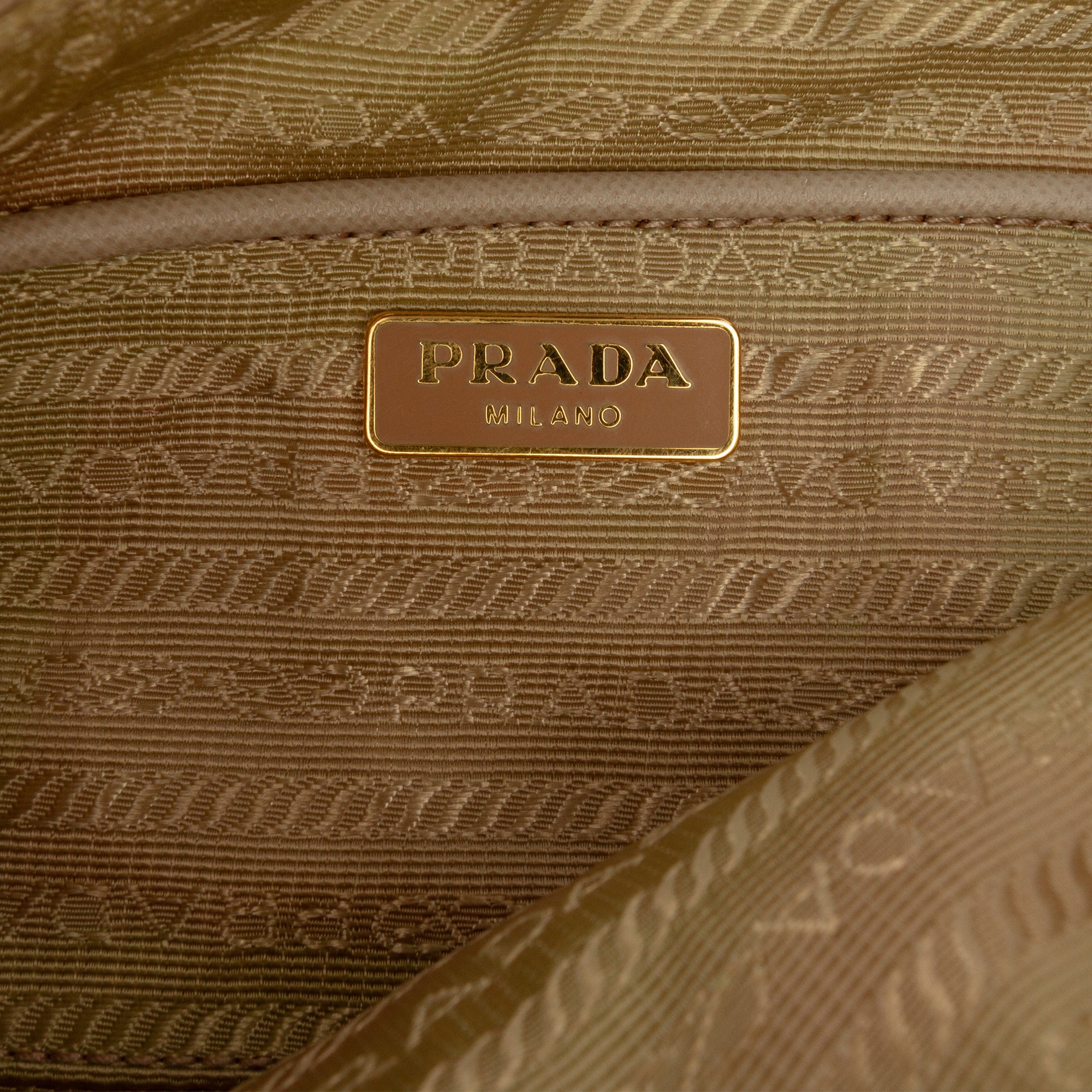 Saffiano Trimmed Tessuto Pocket Shoulder Bag - Image 5