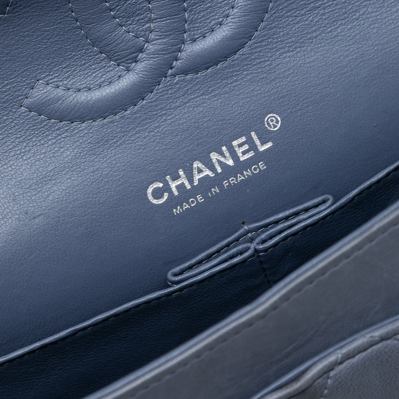 Medium Classic Lambskin Double Flap - Image 5