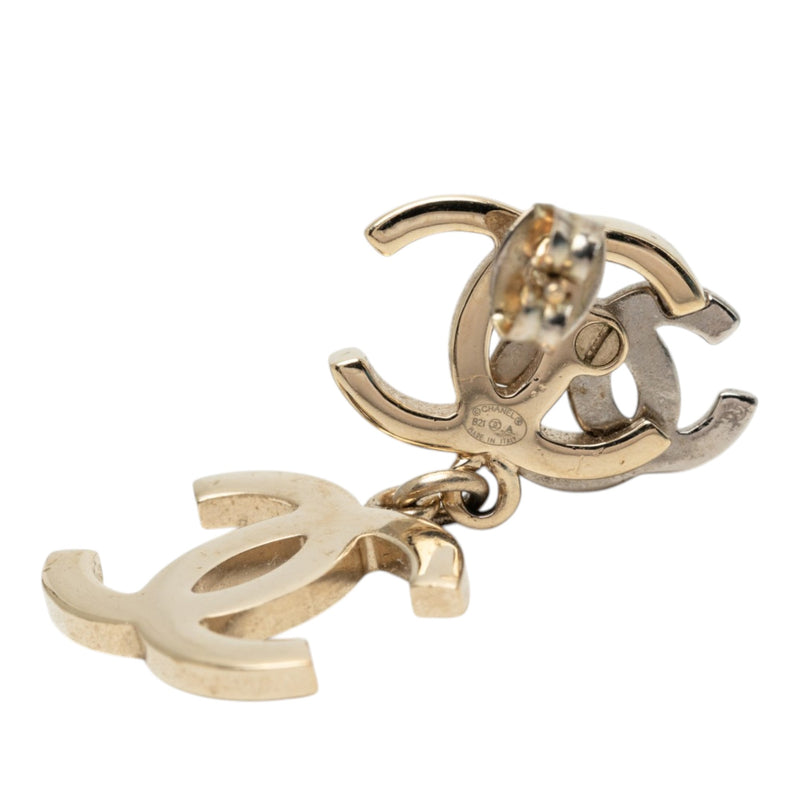 Gold Plated Strass and Faux Pearl Double CC Drop Push Back Earrings - Image 3