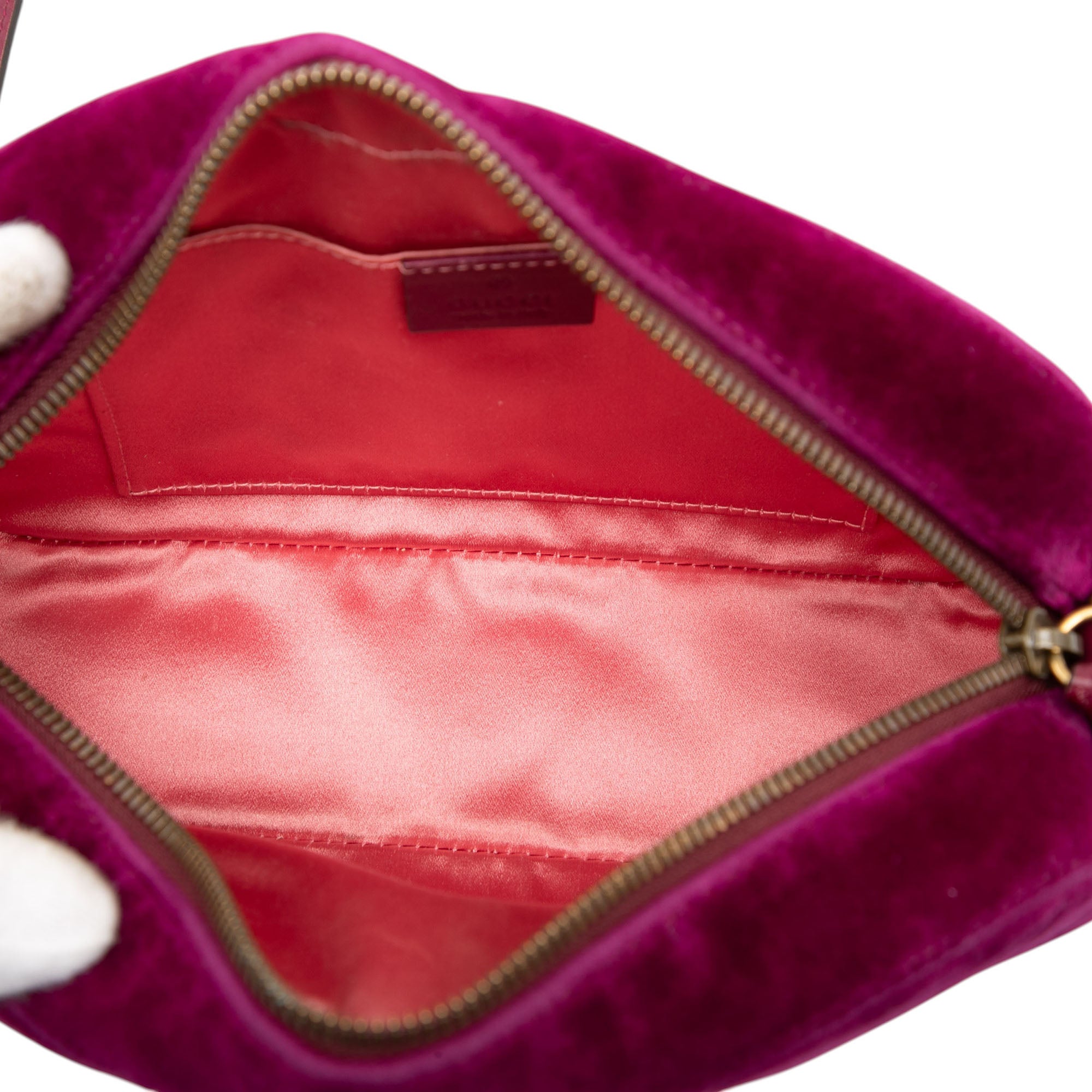 Small GG Marmont Matelasse Velvet Crossbody - Image 4