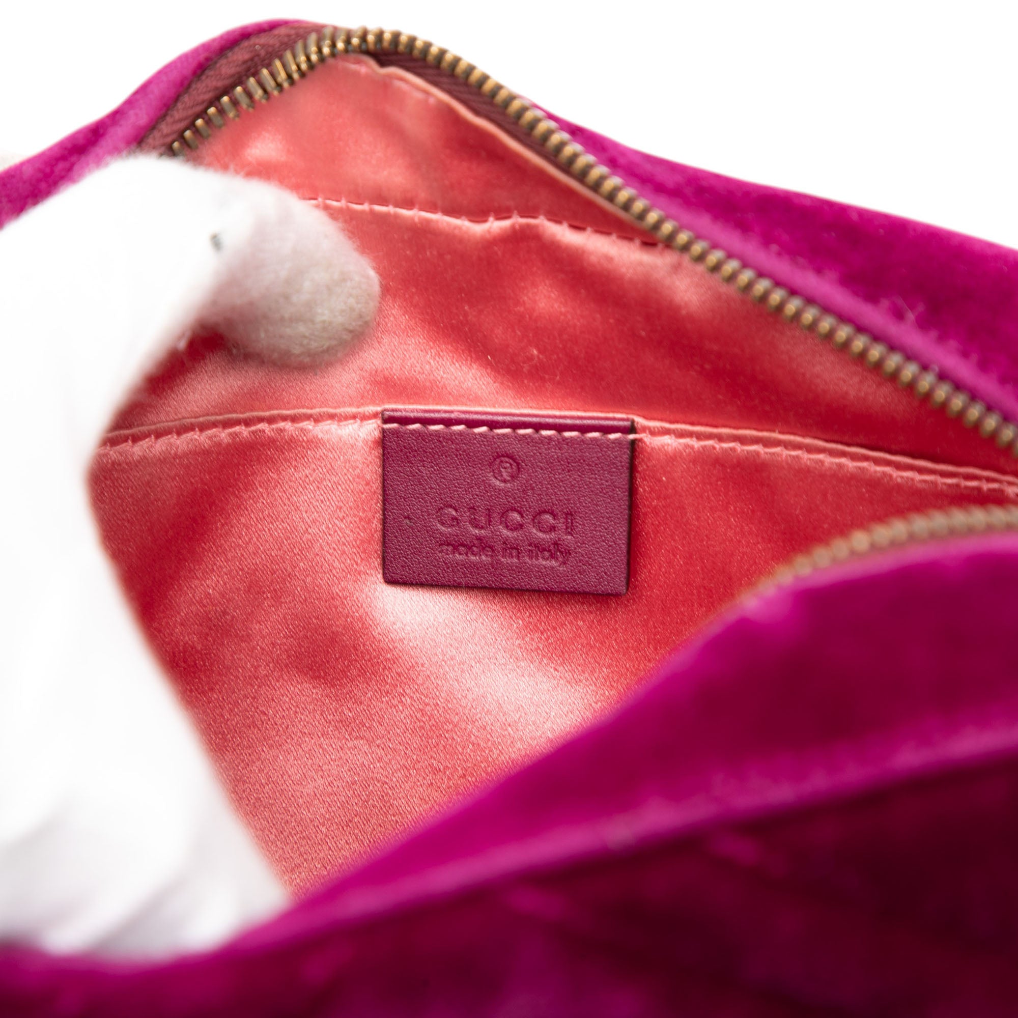 Small GG Marmont Matelasse Velvet Crossbody - Image 5