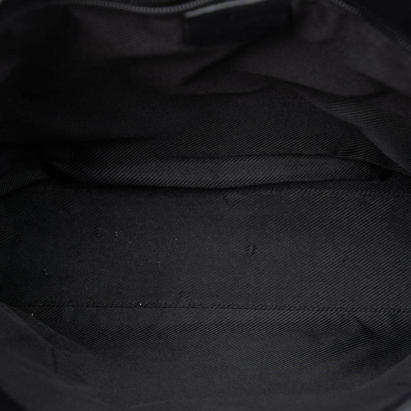 GG Canvas Shoulder Bag - Image 4