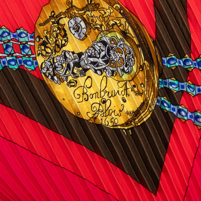Parmi Les Fleurs Je Compte Les Heures Pleated Silk Scarf - Image 4
