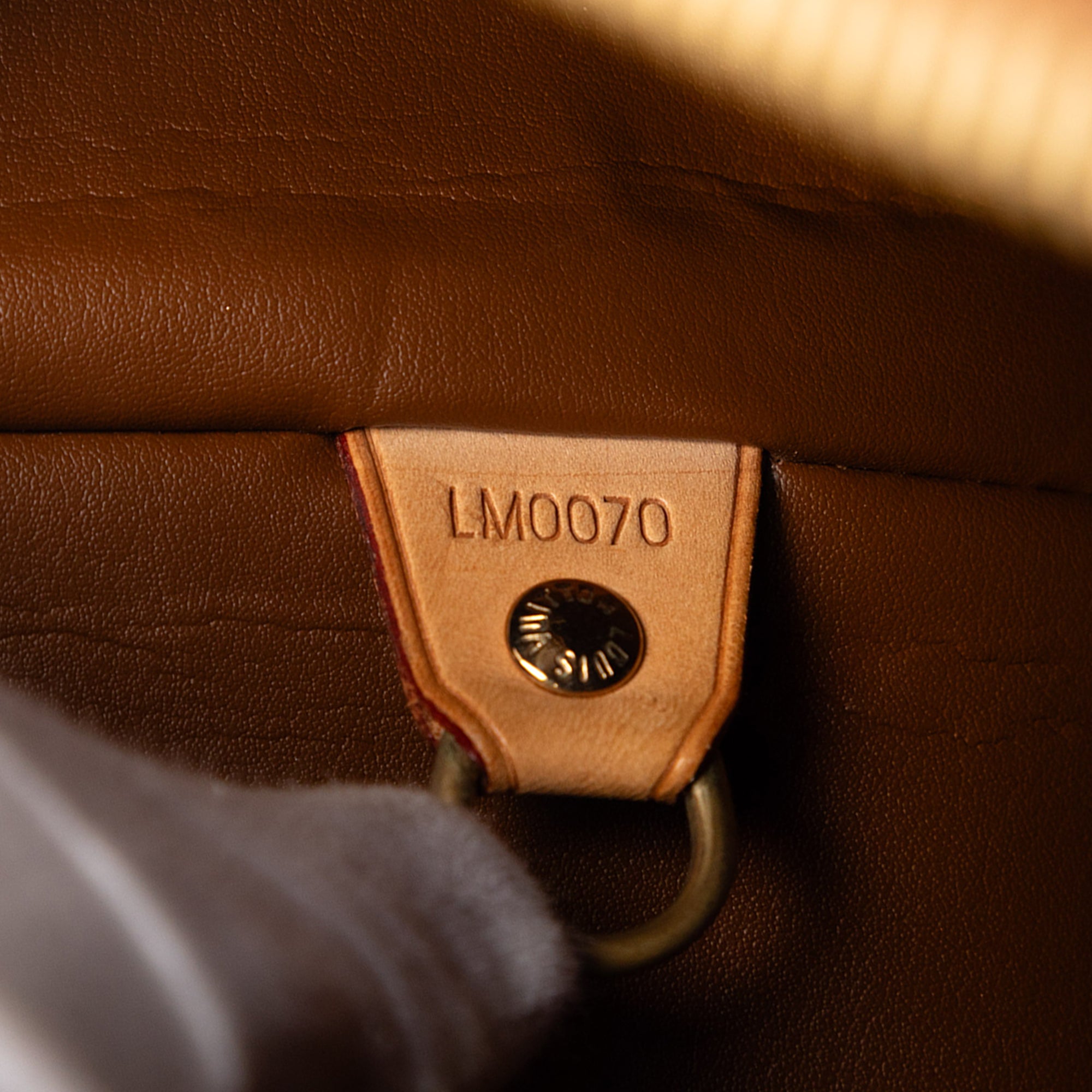 Monogram Vernis Houston - Image 6