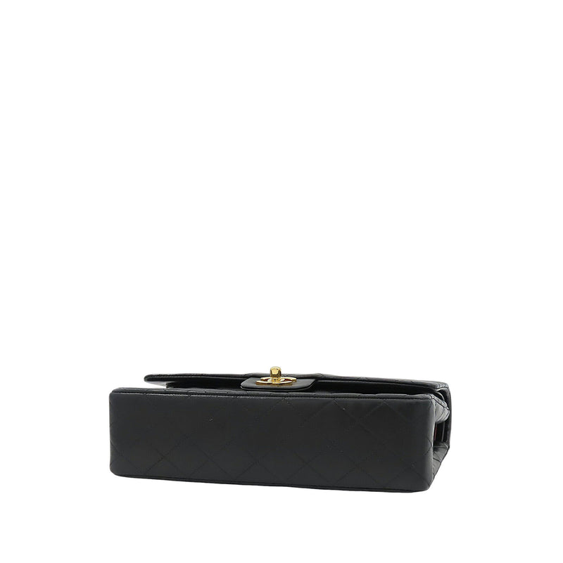 Medium Classic Lambskin Double Flap - Image 3