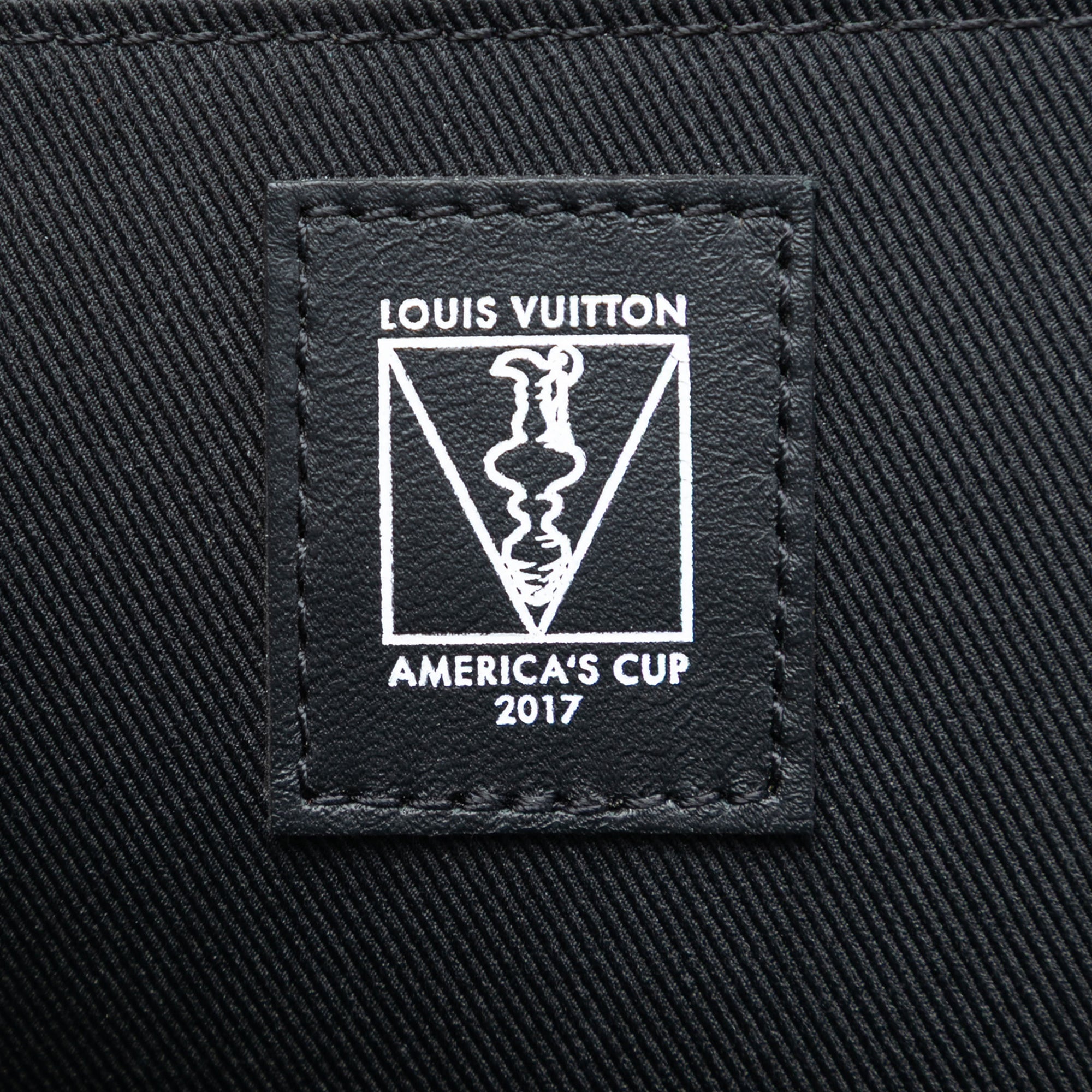 Damier Cobalt Americas Cup Pochette Jour GM - Image 5