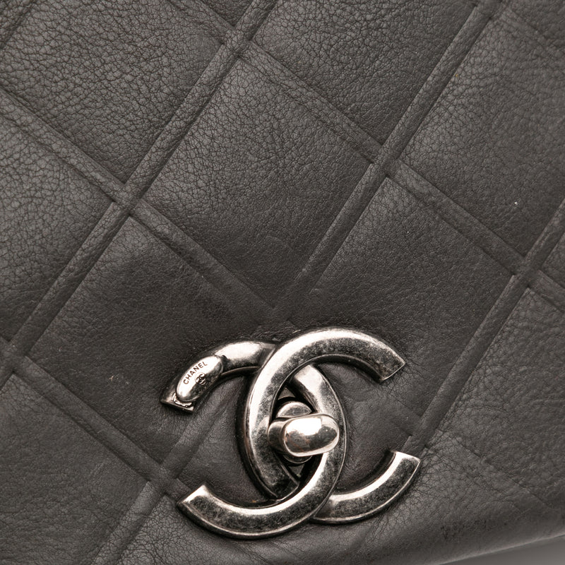 Small Diamond Embossed Calfskin New Chic Flap - Image 9
