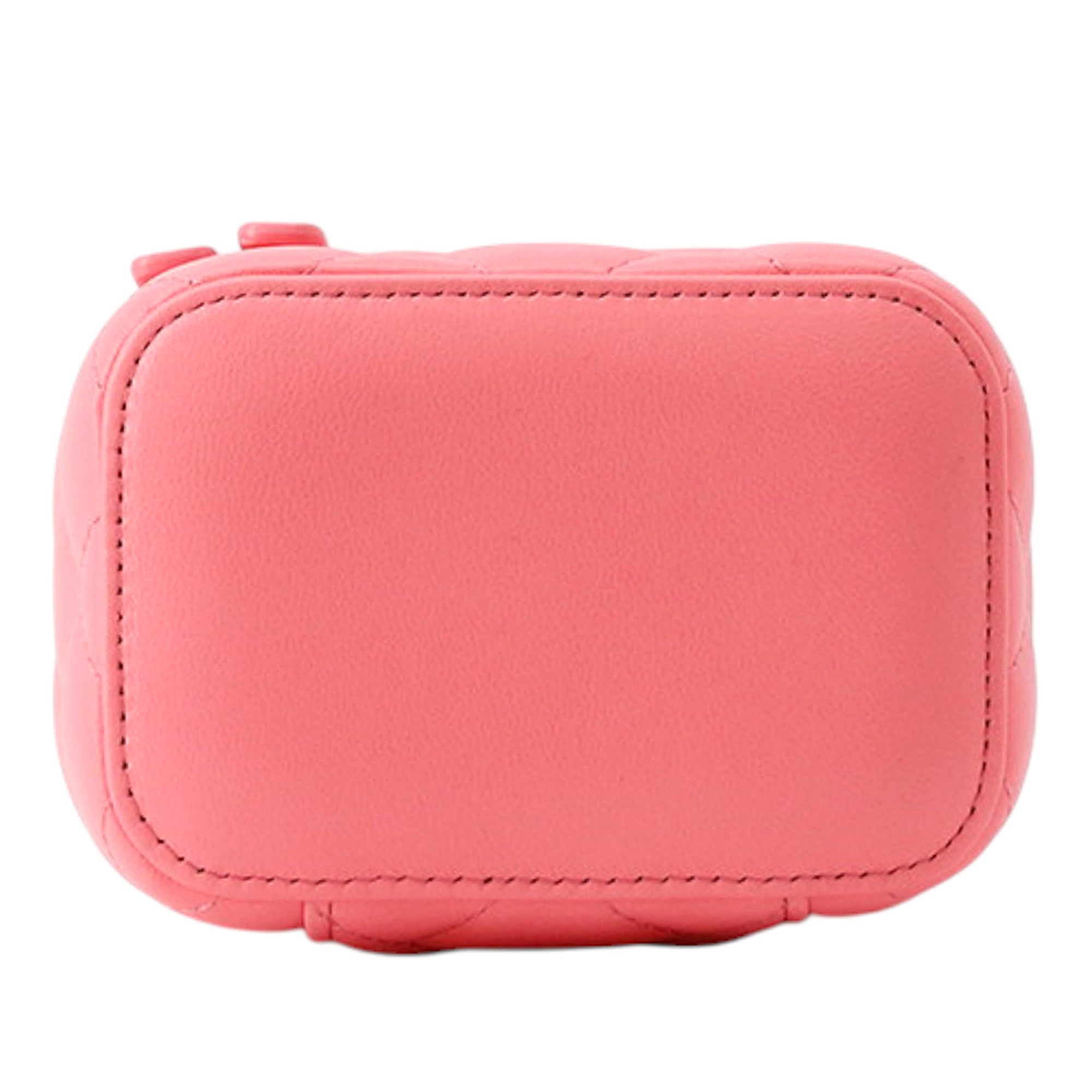 Mini Quilted Lambskin Pearl Crush Vanity Case With Chain - Image 3