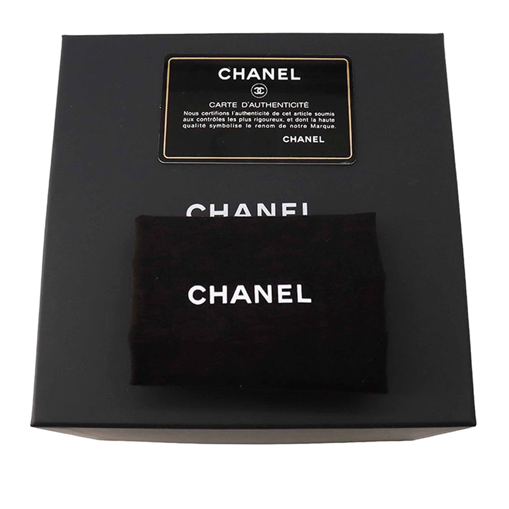 Mini Quilted Lambskin Pearl Crush Vanity Case With Chain - Image 8