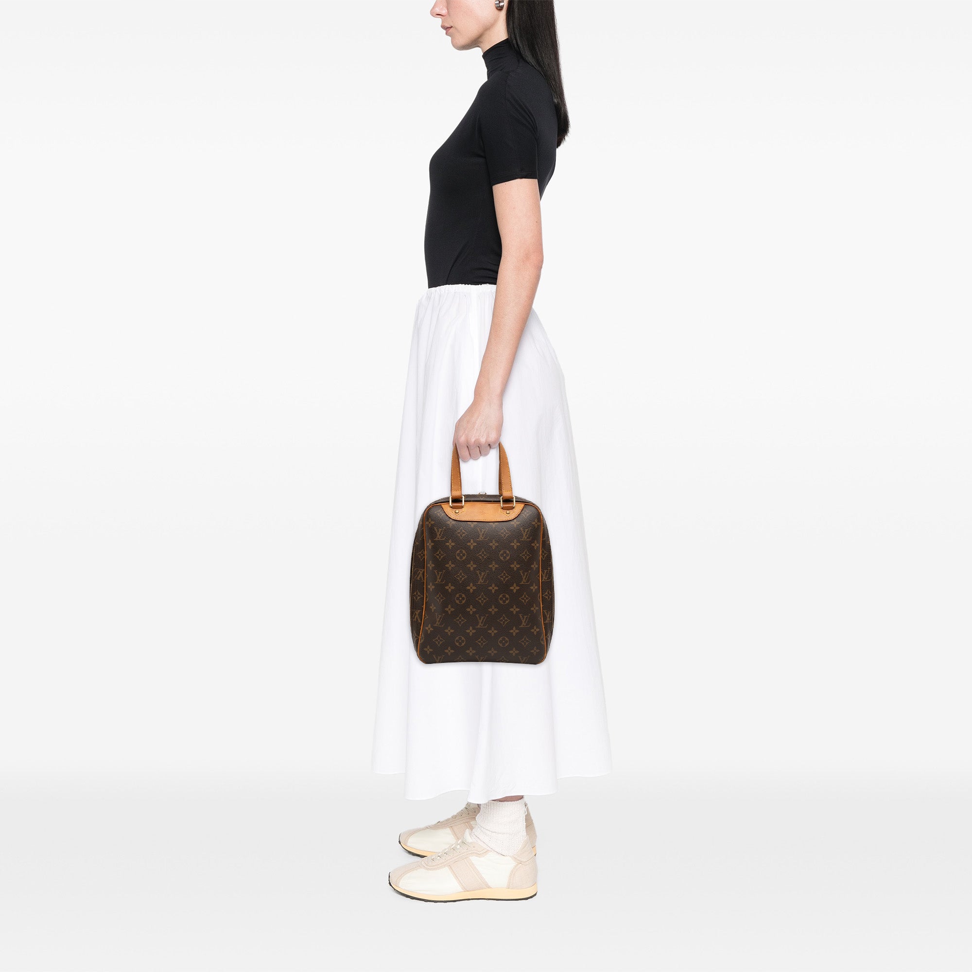 Monogram Excursion - Image 12