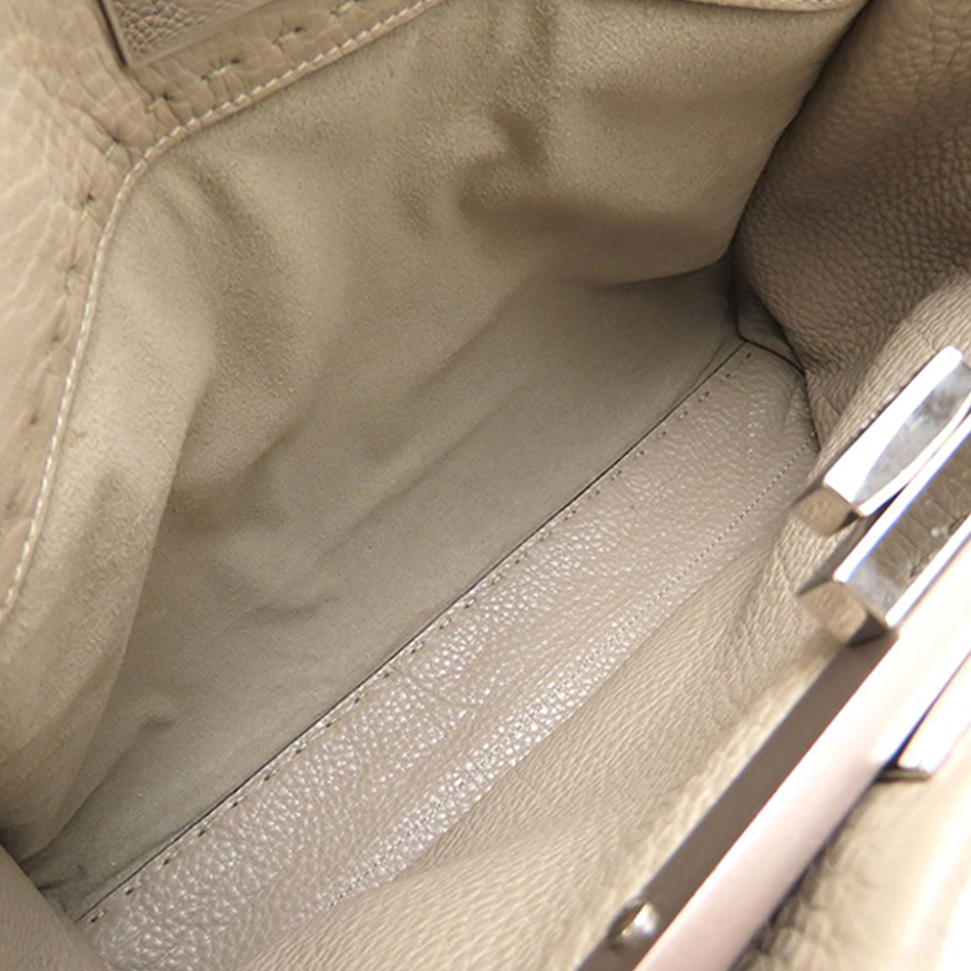 Medium Leather Selleria Peekaboo Iconic Satchel - Image 5