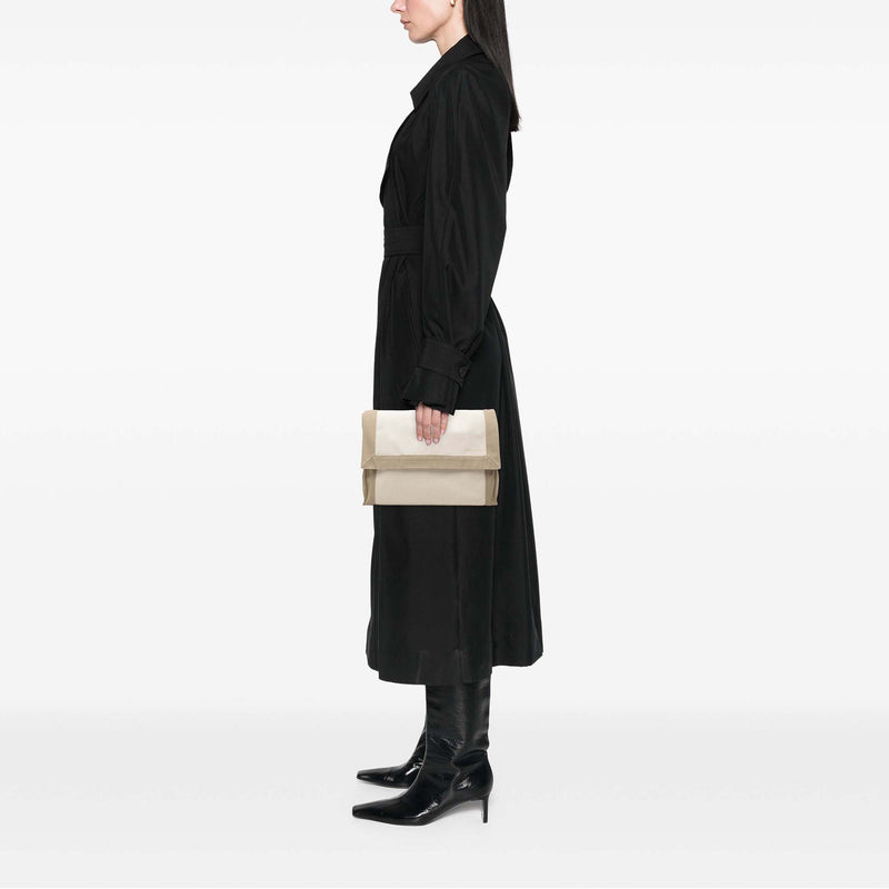 Bicolor Canvas Tapis de Selle Clutch - Image 7