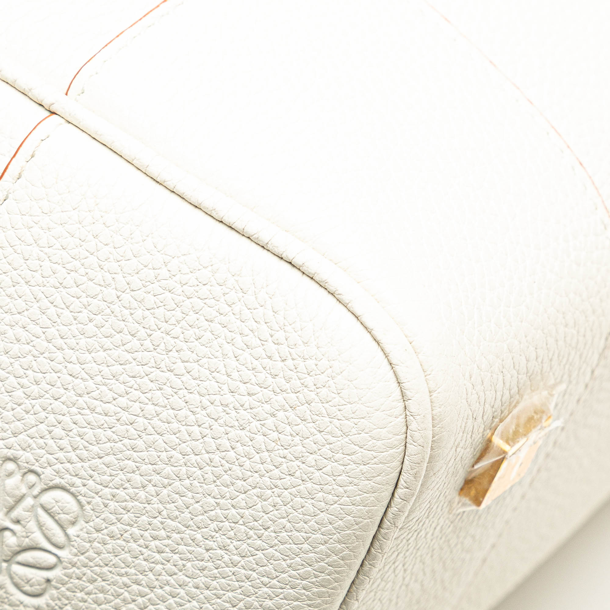 Leather Amazona Square 19 - Image 10