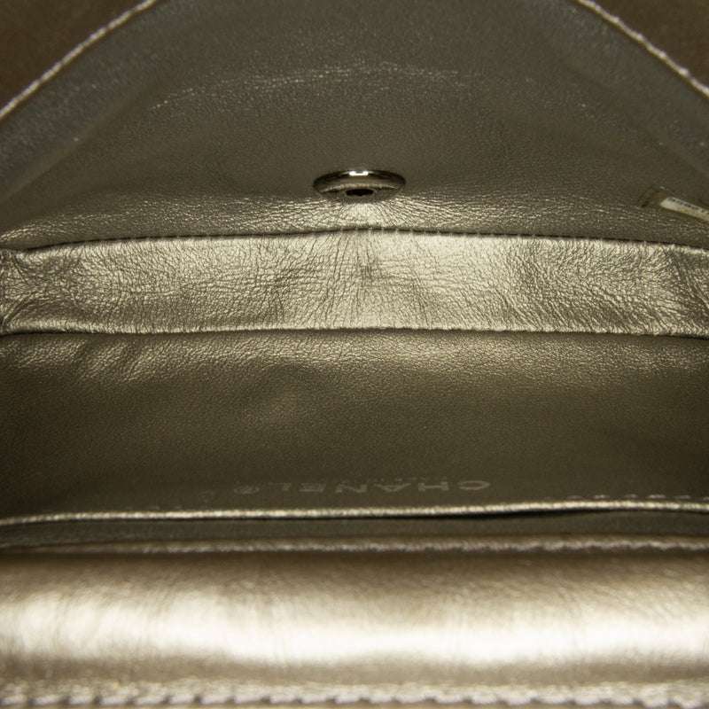 Small Chevron Data Center Envelope Flap Bag - Image 6