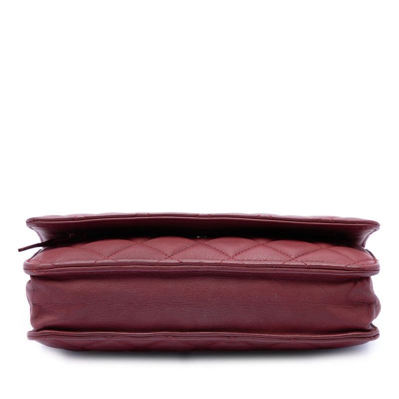 CC Quilted Lambskin Wallet on Chain - Image 3