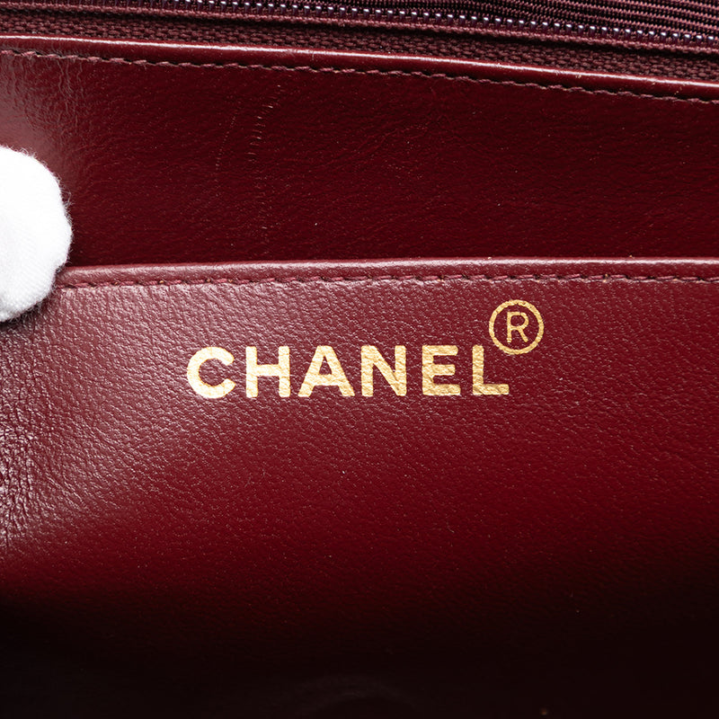Maxi XL Classic Lambskin Single Flap - Image 5