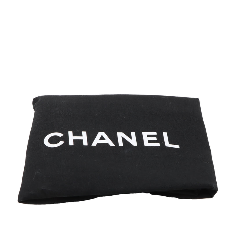 Medium Canvas 19 Flap - Image 10