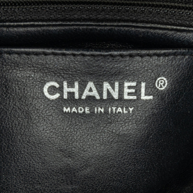 Mini Square Classic Patent Single Flap - Image 5