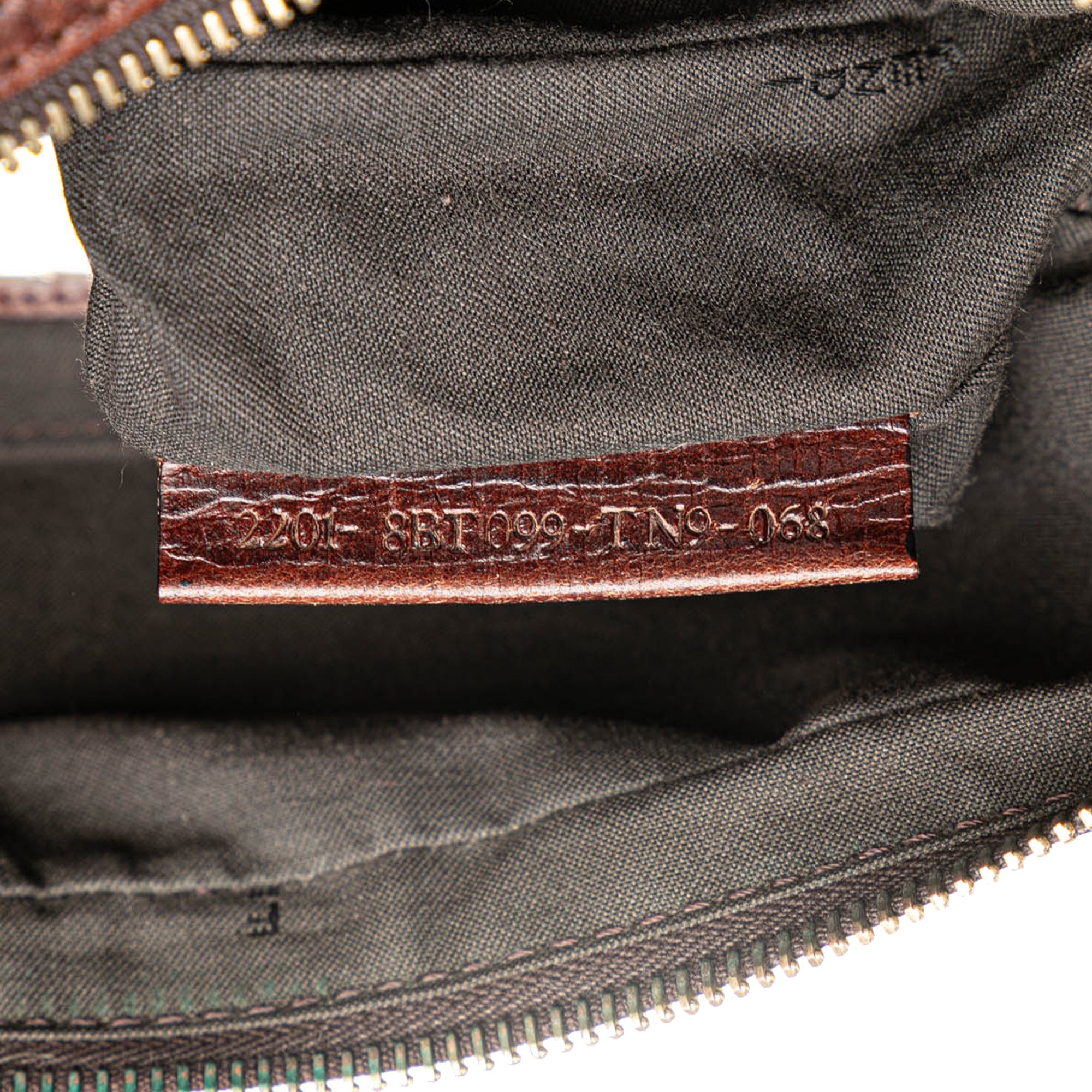 Zucchino Canvas Crossbody - Image 6