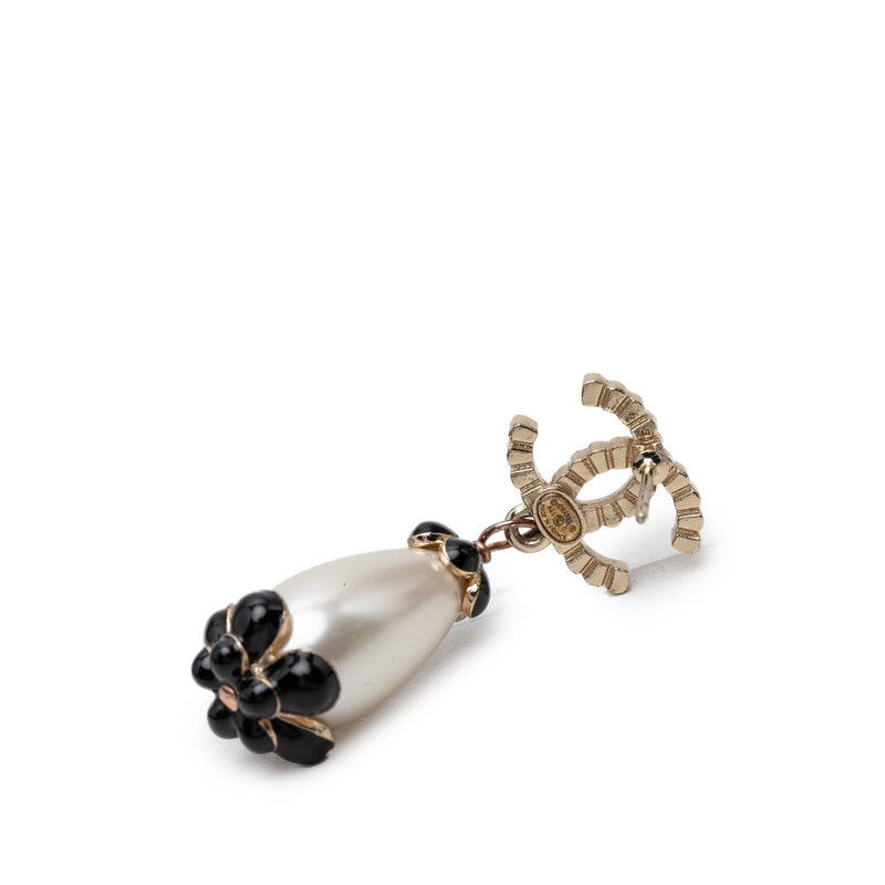 CC Gold Plated Strass Scalloped Faux Pearl Enamel Flower Dangling Bullet Back Earrings - Image 3