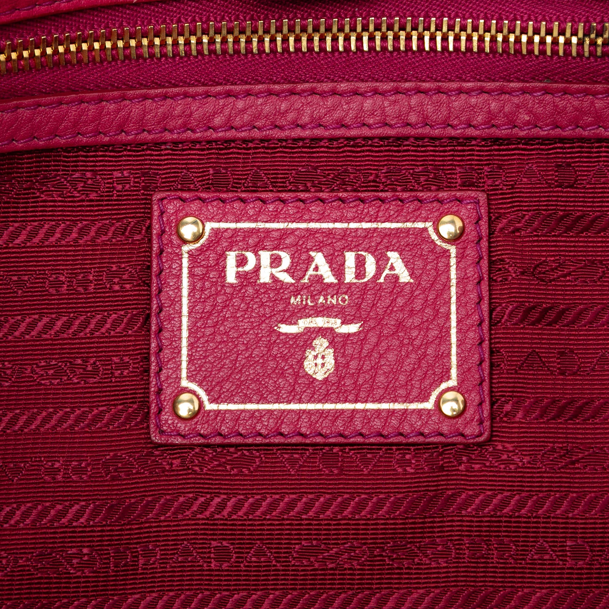 Vitello Daino Embossed Canapa Logo Open Convertible Tote - Image 5