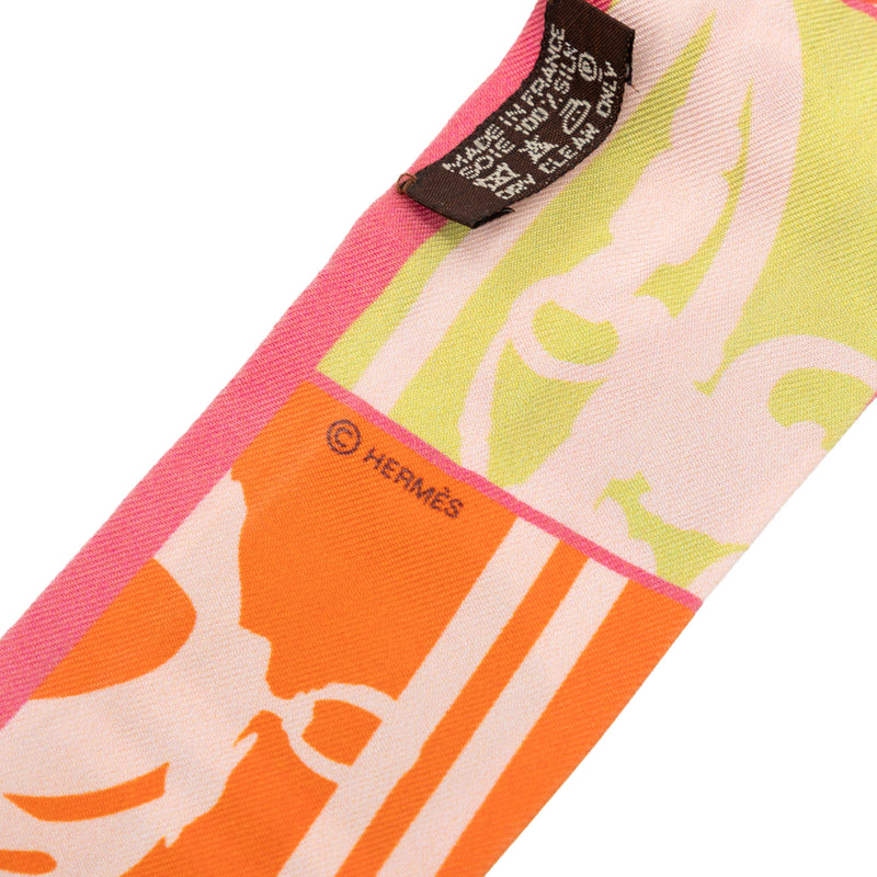 En Desordre Silk Twilly Scarf - Image 3
