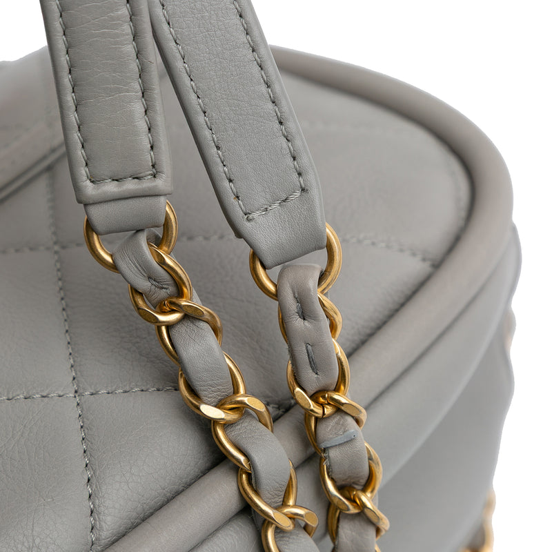 CC Quilted Lambskin Rounded Flap - Image 10