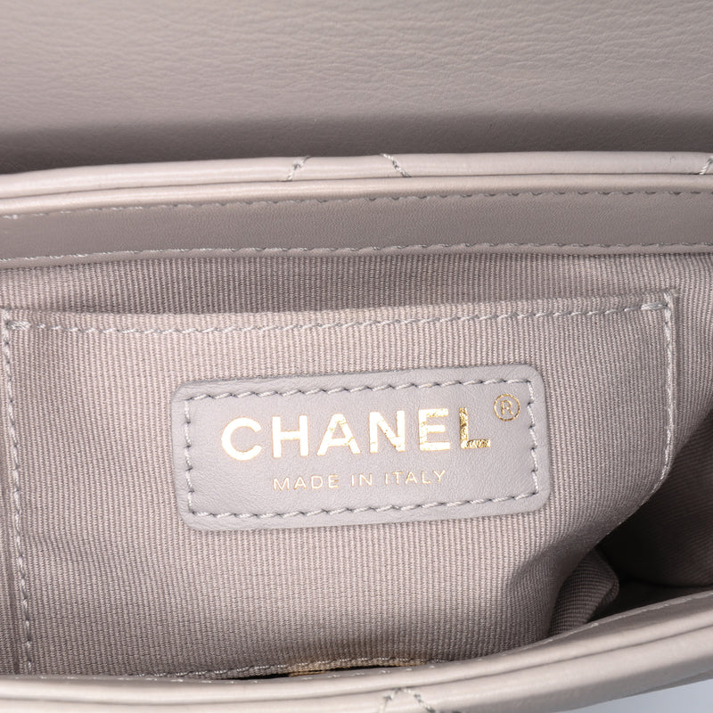 CC Quilted Lambskin Rounded Flap - Image 5