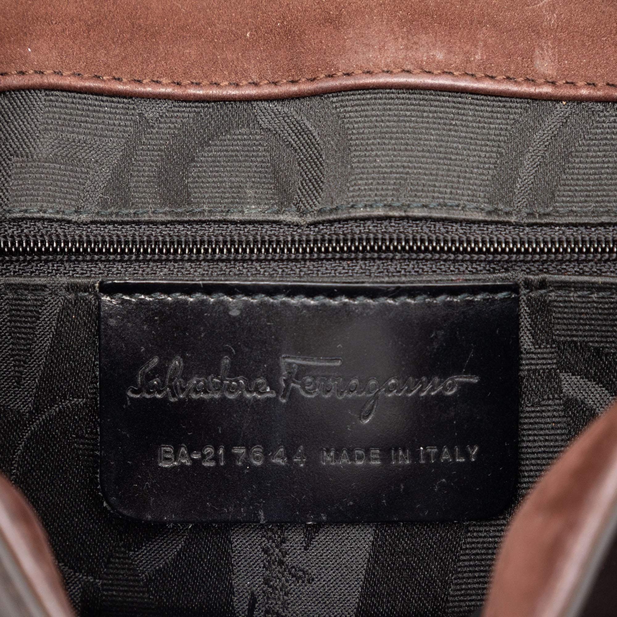 Leather Vara Bow Buckle Shoulder Bag - Image 5