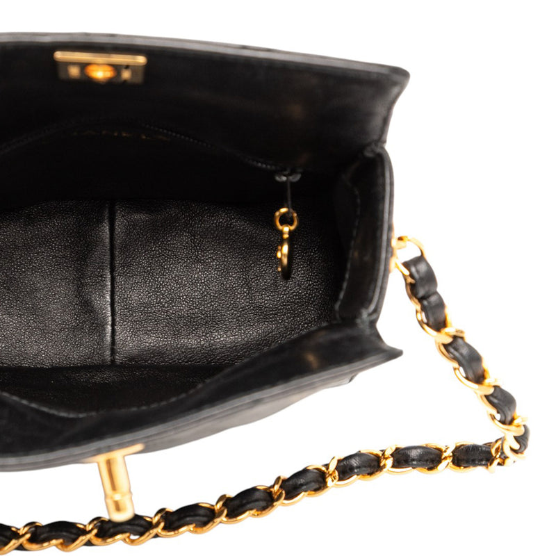 CC Quilted Lambskin Turnlock Handbag - Image 4