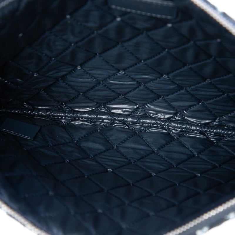 Medium Quilted Denim Wild Stitch Fringe O Case Clutch - Image 4