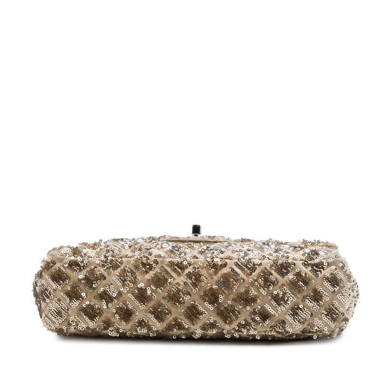 CC Quilted Sequin Embellished Satin Flap - Image 3