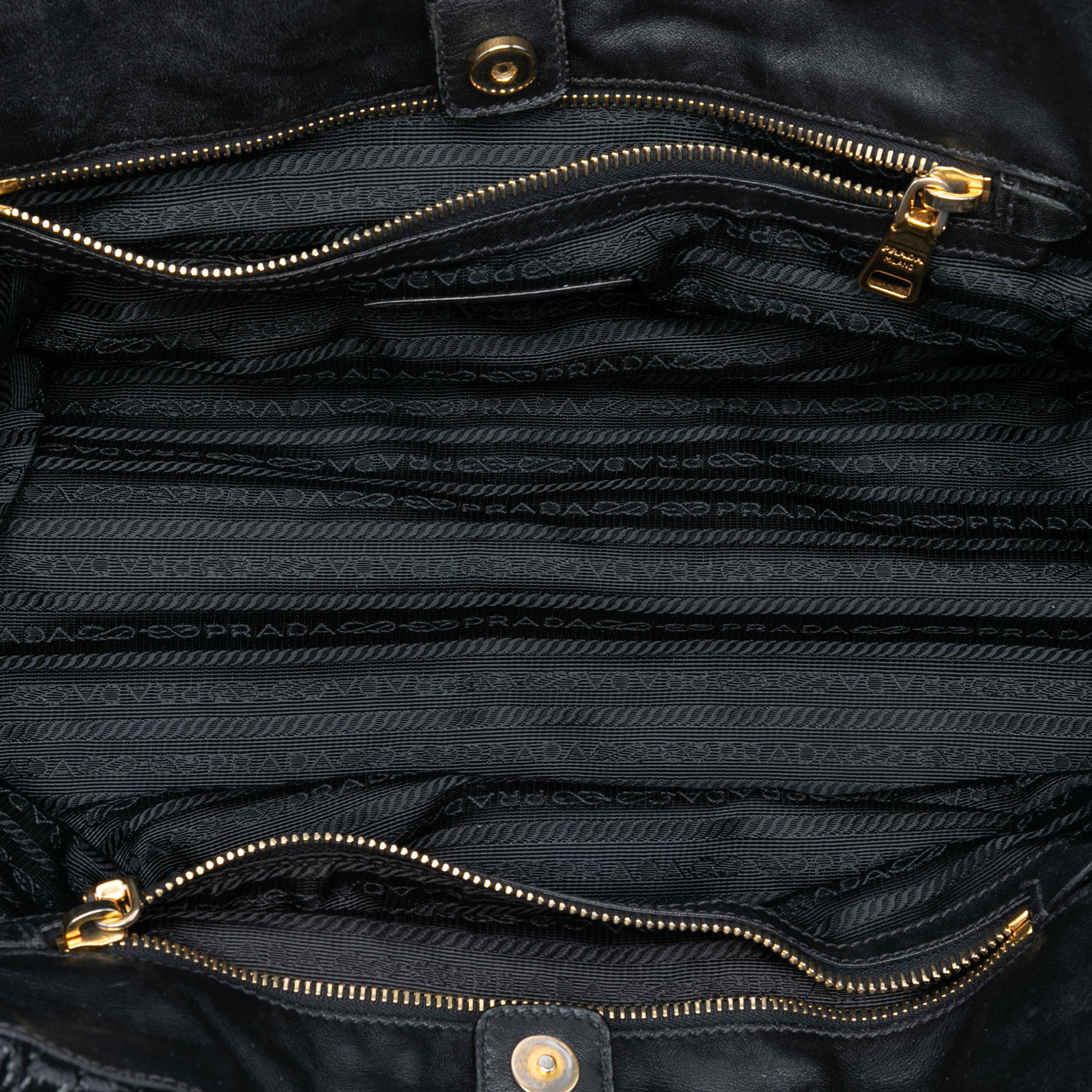 Vernice Gaufre Resin Chain Shopping Tote - Image 4