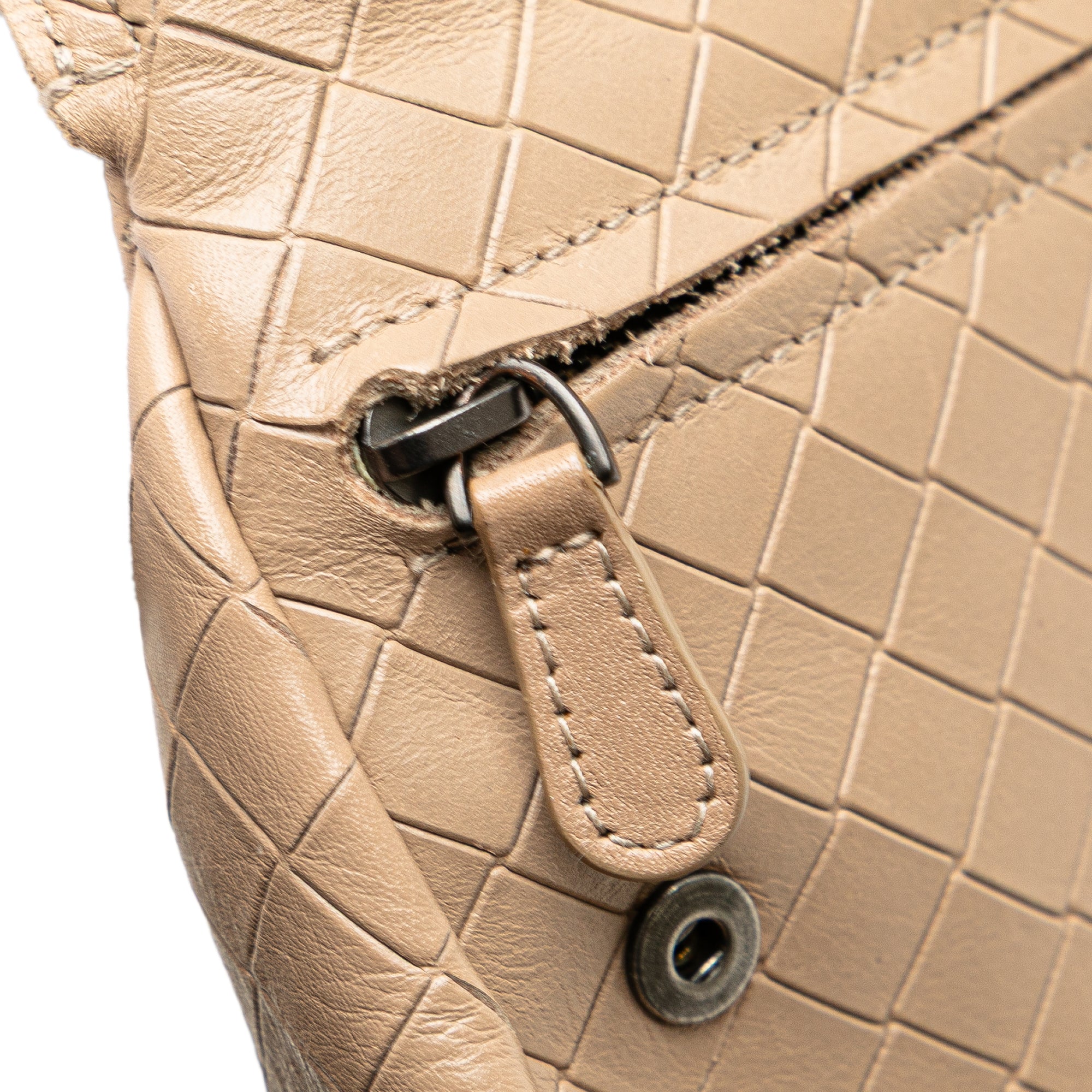Small Leather Intrecciomirage Chain Crossbody - Image 8
