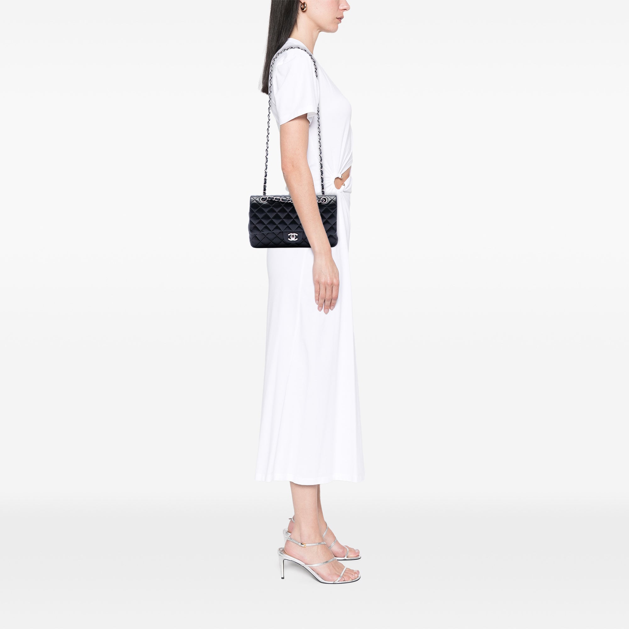 Medium Classic Lambskin Double Flap - Image 6