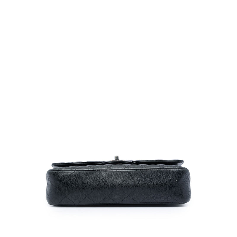 Medium Classic Caviar Double Flap - Image 3