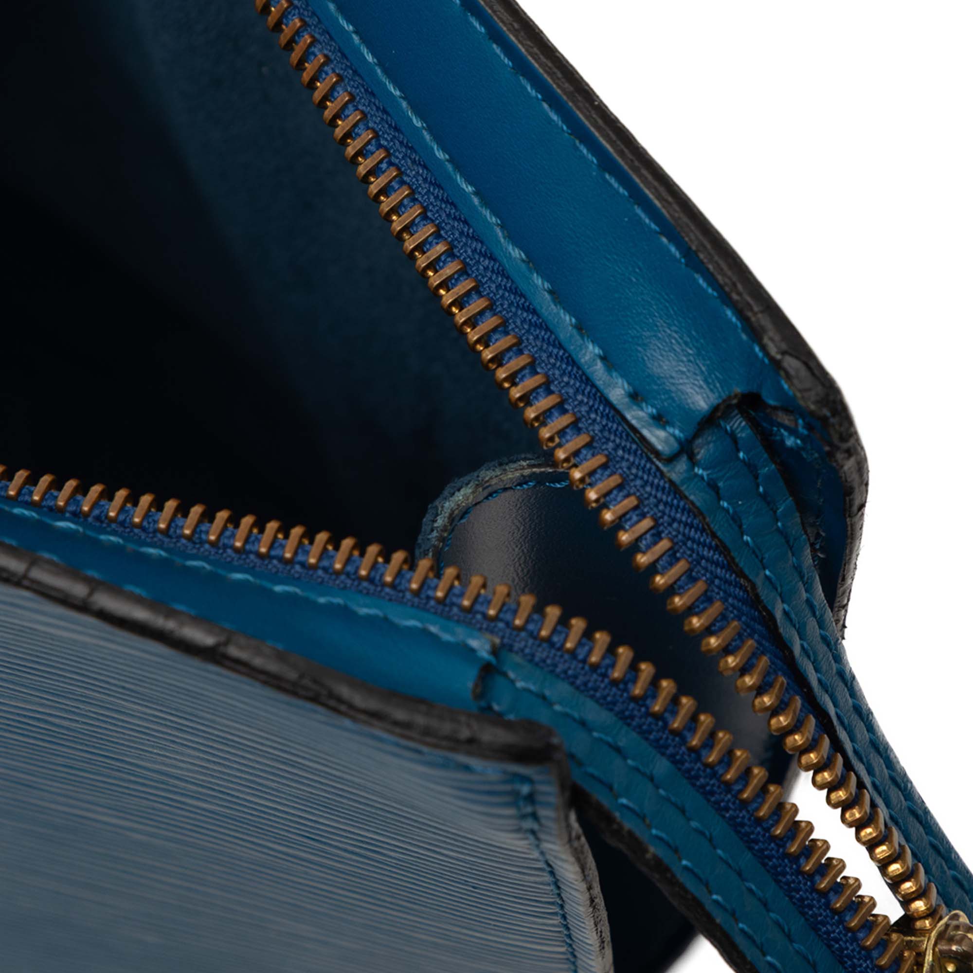 Epi Saint Jacques PM Short Strap - Image 8