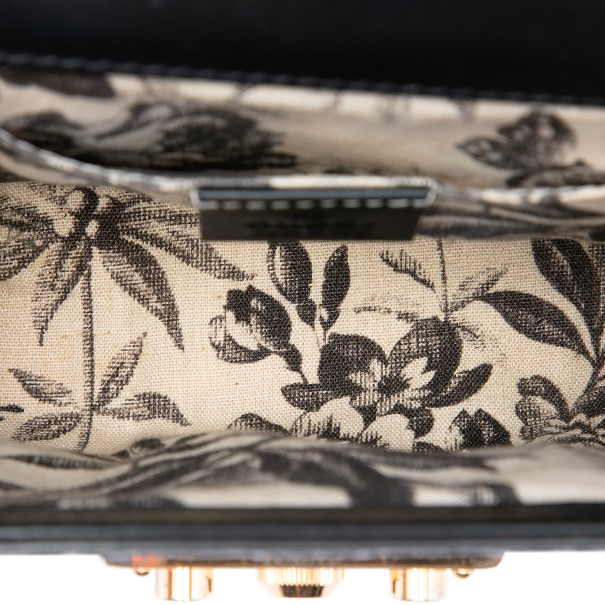 Small Guccissima Padlock Crossbody - Image 4