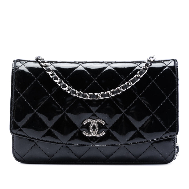 CC Quilted Patent Brilliant Wallet On Chain