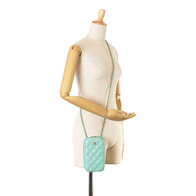CC Quilted Caviar Zip Phone Case - Image 7