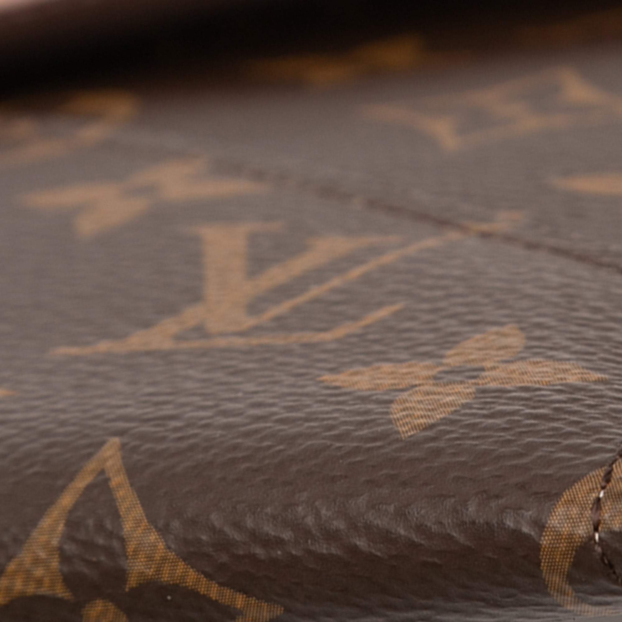 Monogram Pochette Kirigami GM - Image 10
