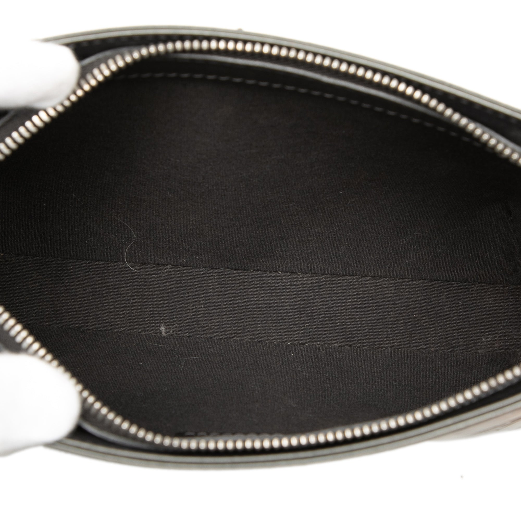 Monogram Mat Fowler - Image 4